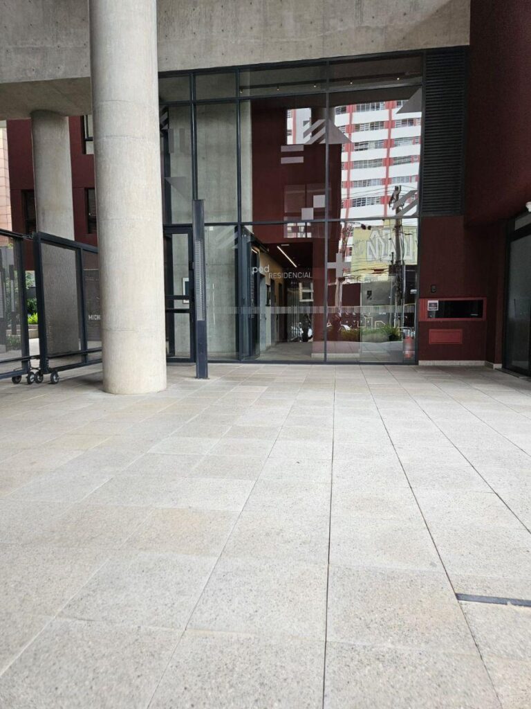 07 6793526924