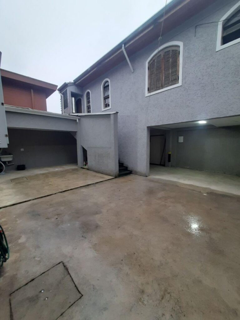 Comprar imóveis Planalto Paulista | Sobrado reformado | 250 m² | 3 dormitórios | 2 suítes | 4 vagas