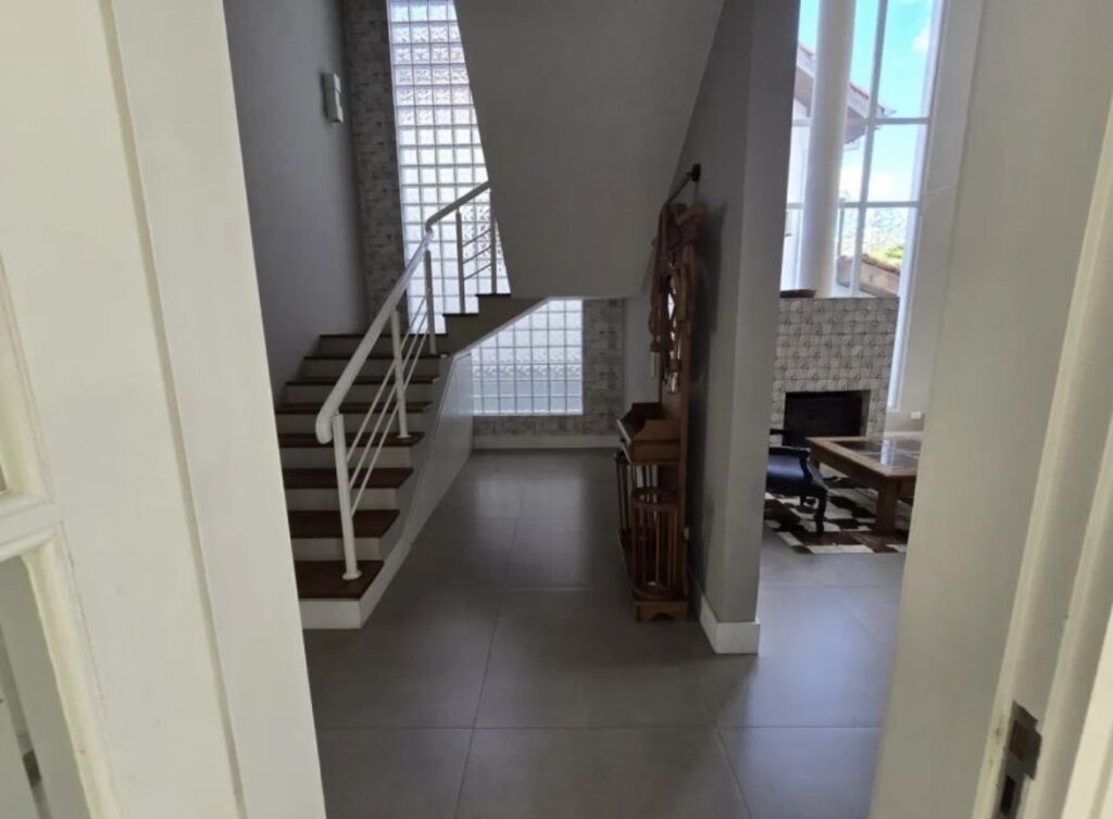 Casa mobiliada no Residencial 5, Alphaville