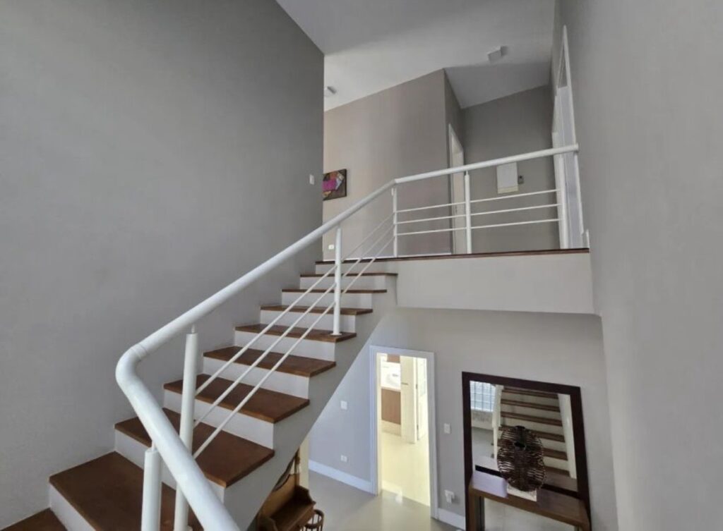 Casa mobiliada no Residencial 5, Alphaville