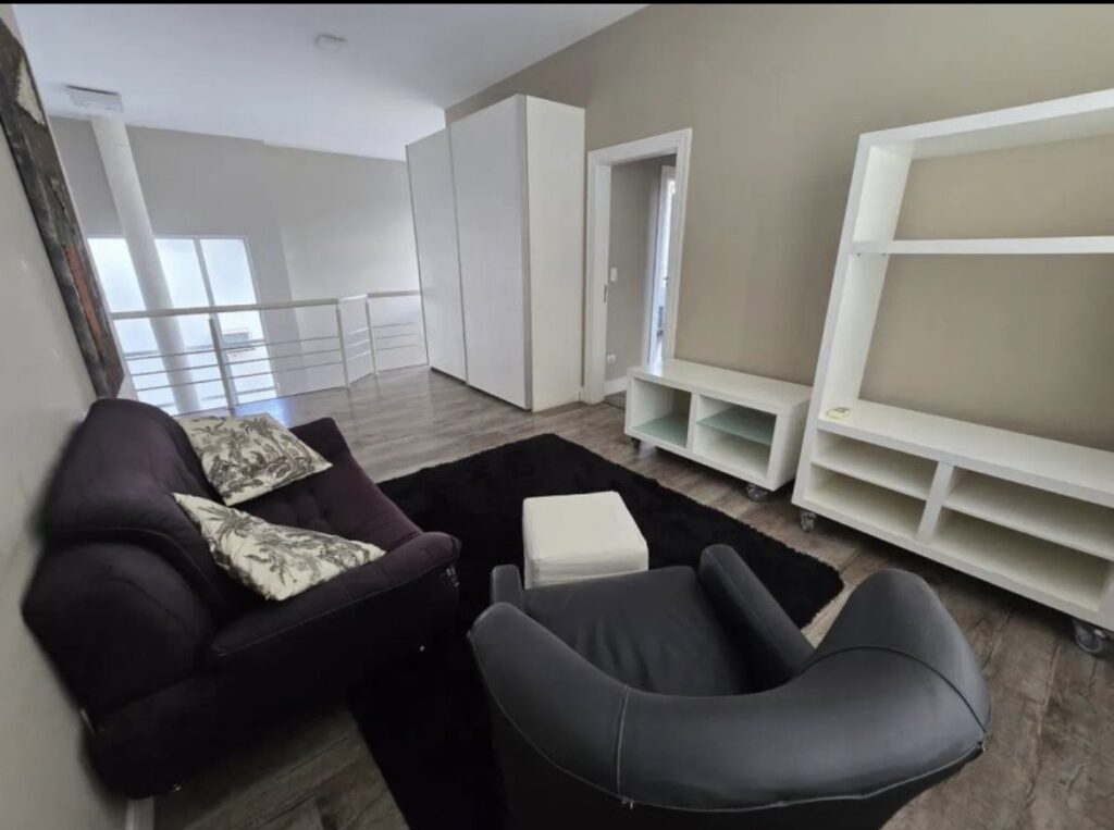 Casa mobiliada no Residencial 5, Alphaville
